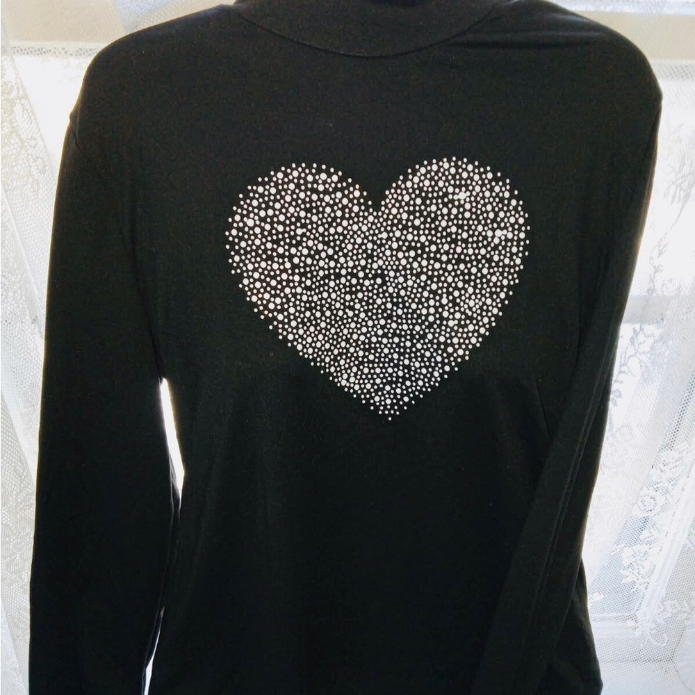 Women’s Black with white heart to